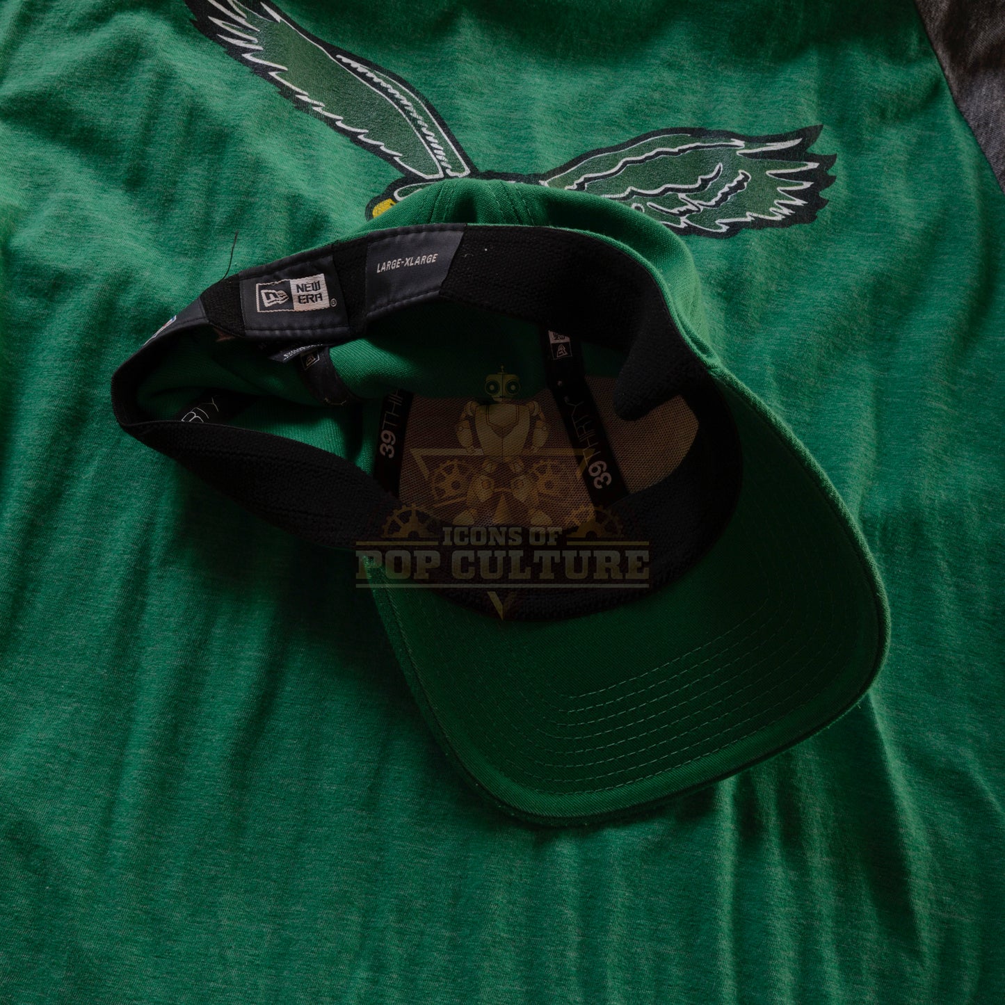 Goldbergs, The (TV) - 'Naked' Rob Smith’s (Noah Munck) “Philadelphia Eagles” Shirt & Hat  – S-590